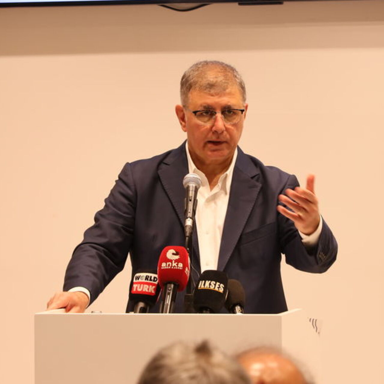 Başkan Tugay’dan eski Başkan Soyer’e tepki