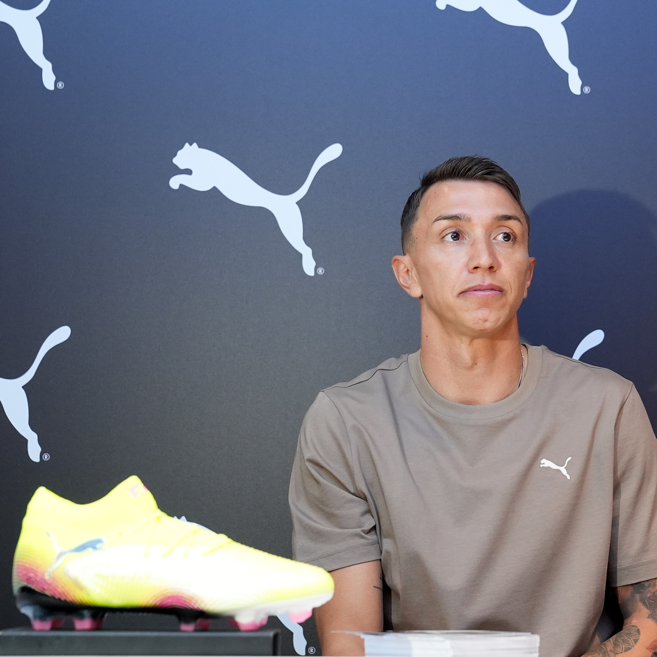Muslera, imza gününde taraftarla buluştu!