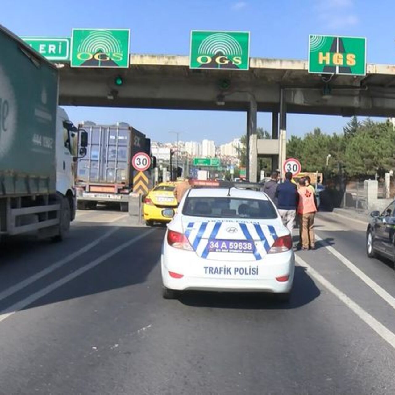 Avcılar gişeleri trafiğe kapatılacak