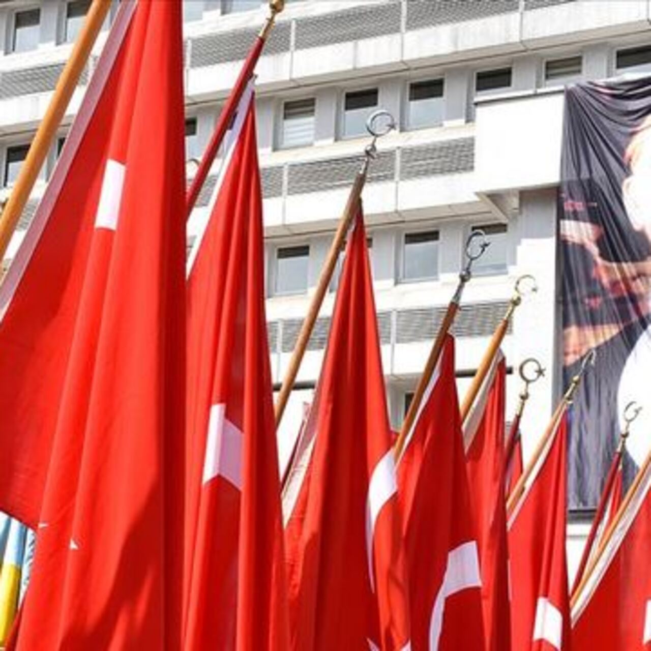 19 Mayıs resmi tatil mi, okullar tatil mi?