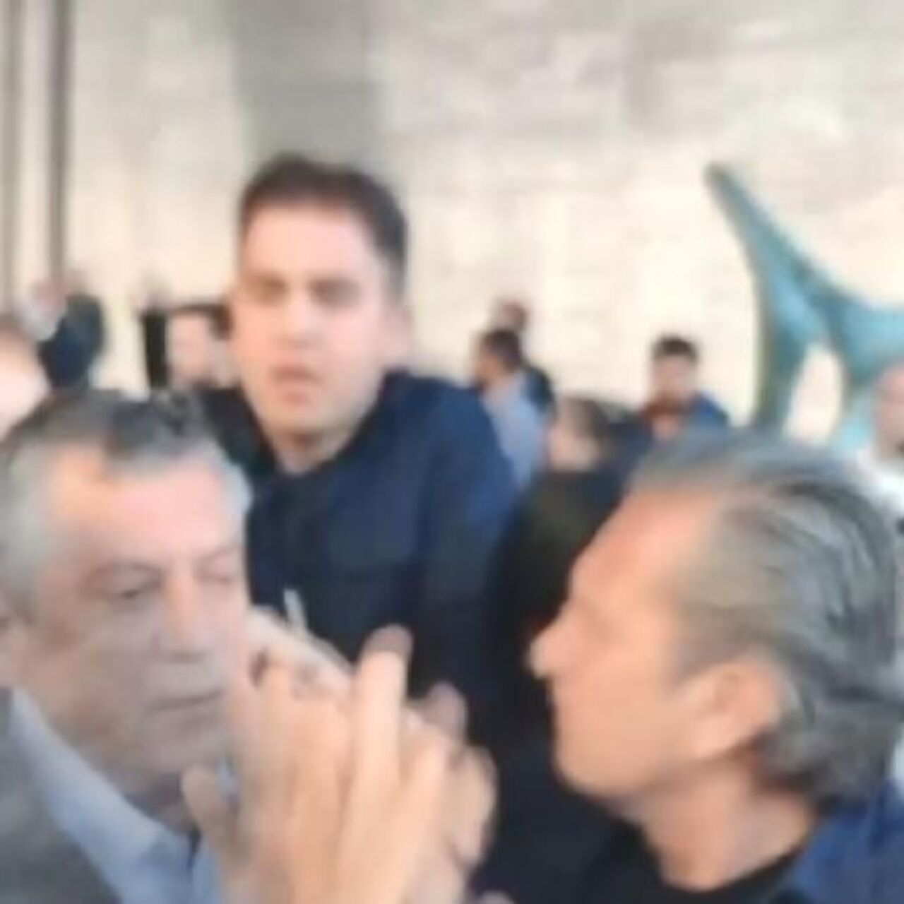 5 maddede Özel’e yapılan saldırı