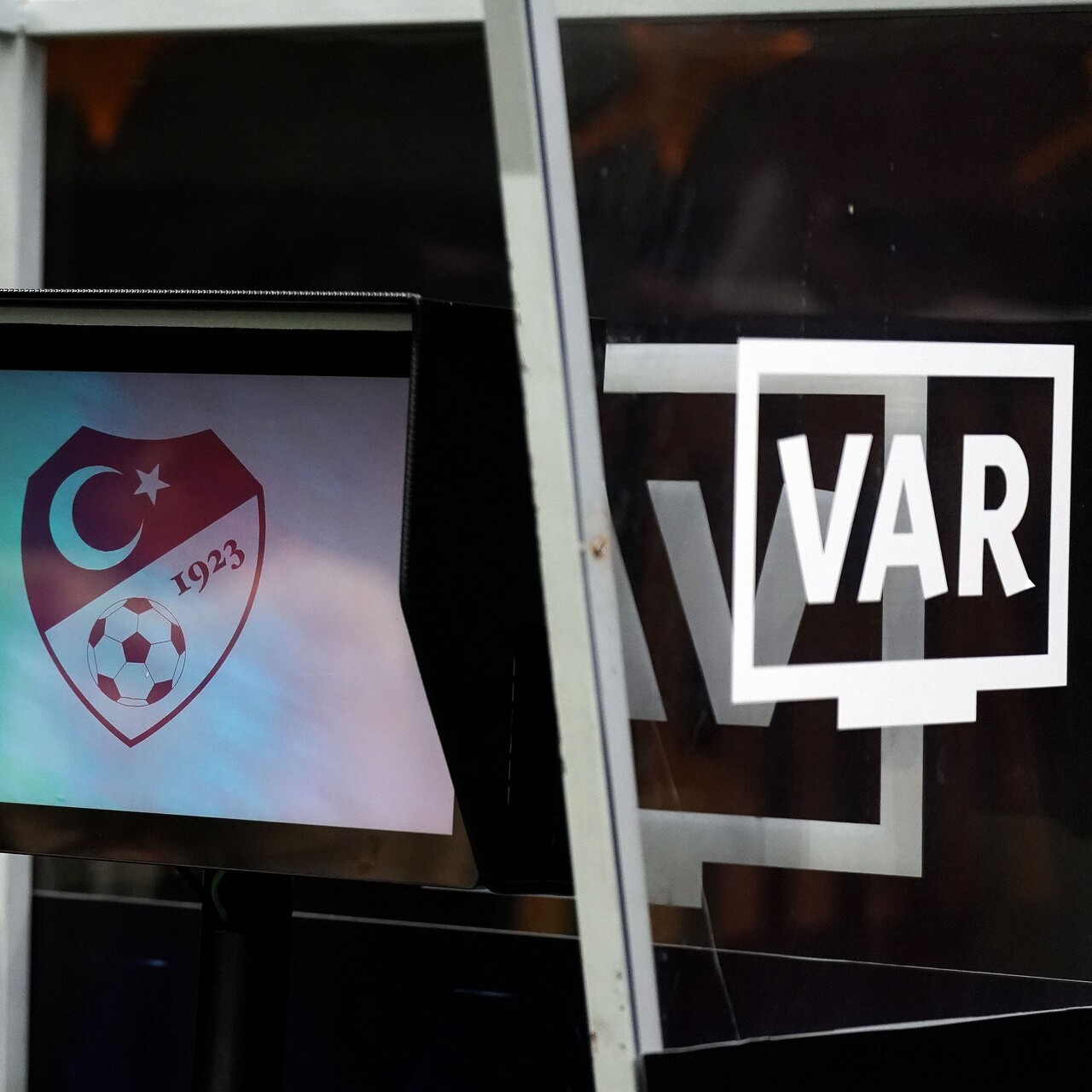 Süper Lig’de günün VAR hakemleri açıklandı!