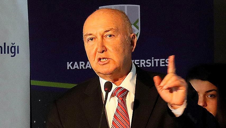 Prof. Dr. Övgün Ahmet Ercan beyin kanaması tehlikesi geçirdiğini duyurdu