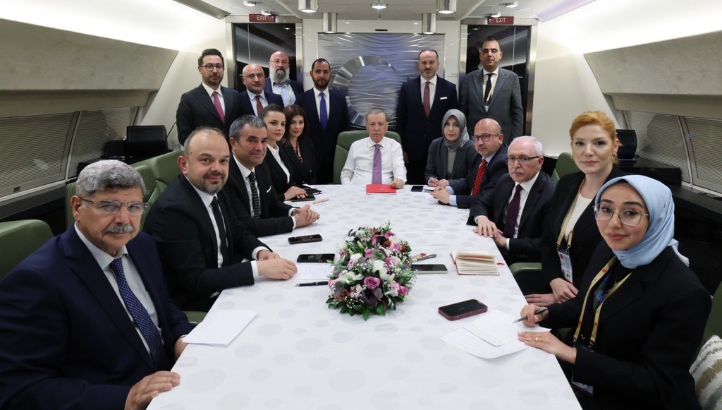Cumhurbaşkanı Erdoğan’dan yeni anayasa ve adaylık açıklaması