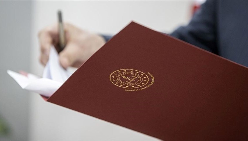MEB, özel gereksinimli öğrencilerin aileleri için eğitim seti yayımladı