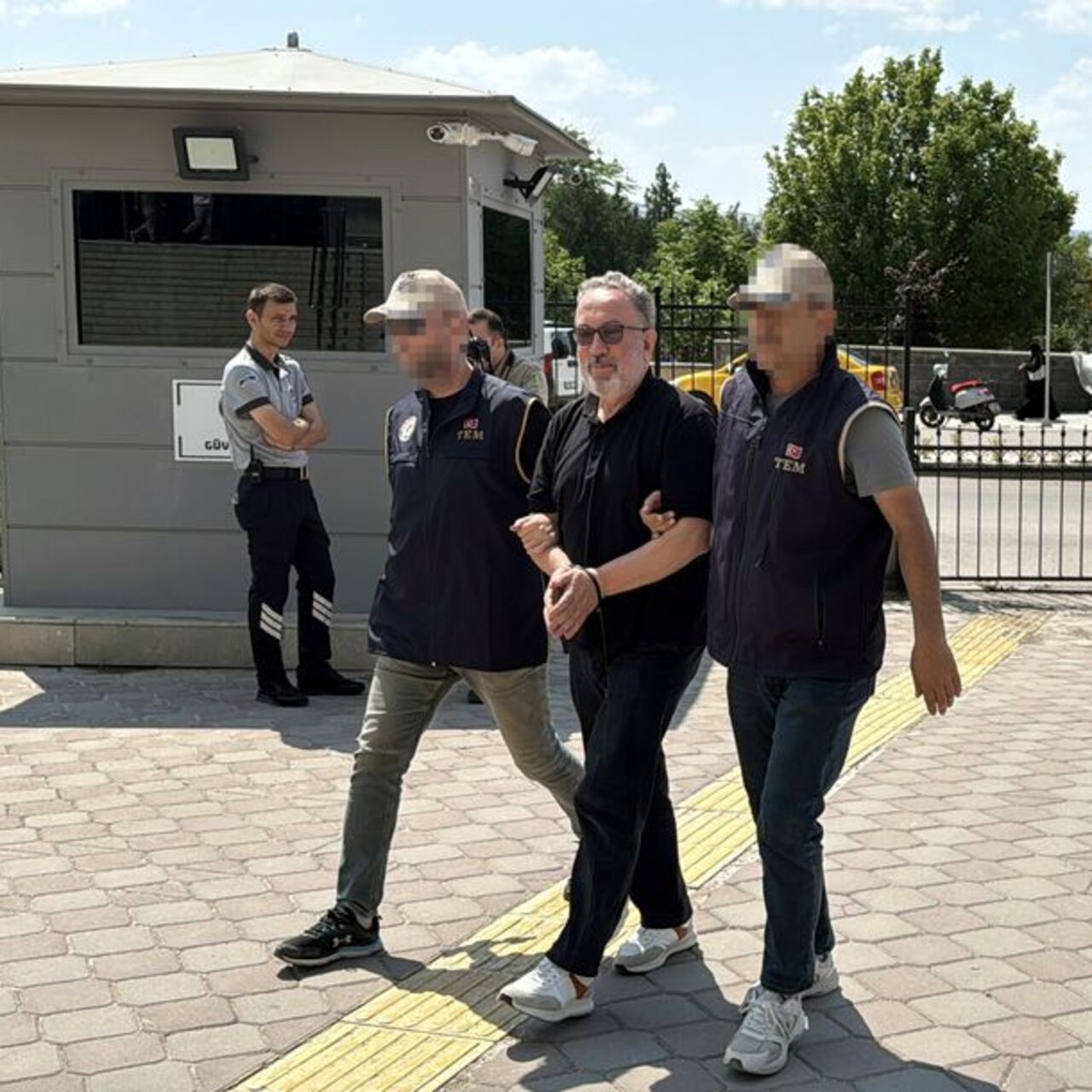 FETÖ hükümlüsü eski emniyet müdürü yakalandı