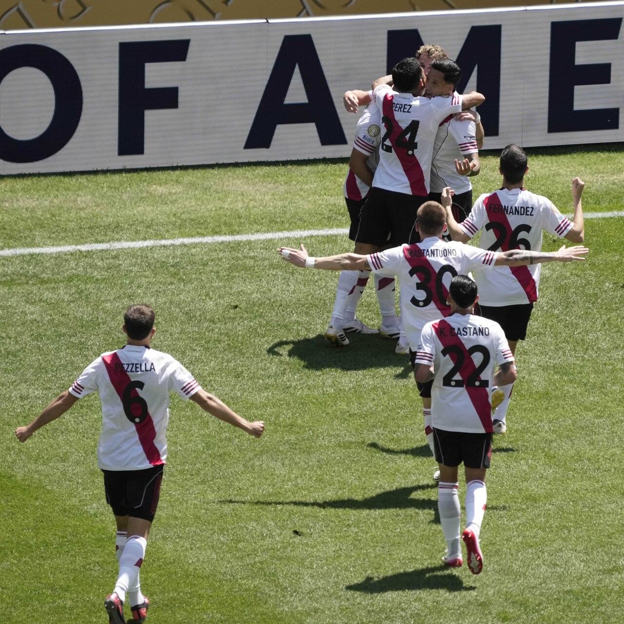 River Plate 3 puanı 3 golle aldı!