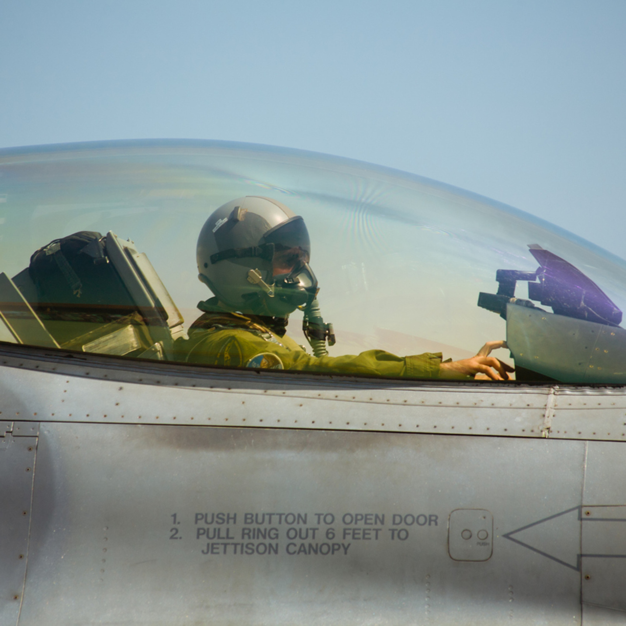F16 pilotu nasıl olunur?