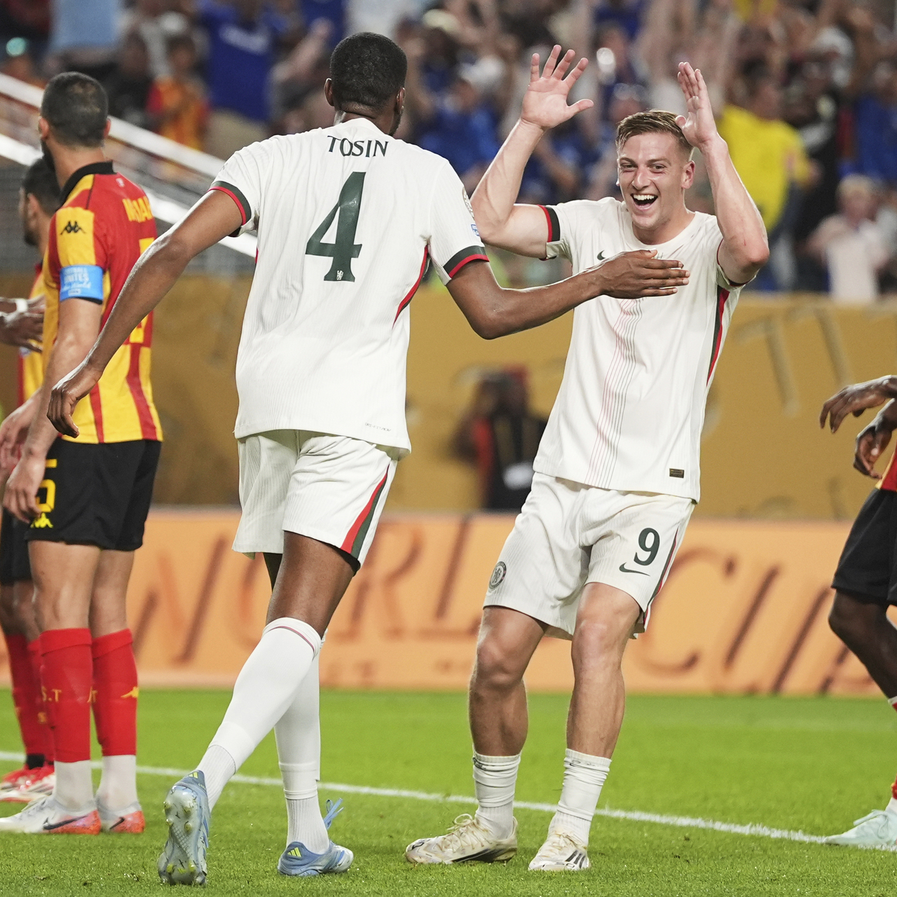 Chelsea 3 golle son 16’da!