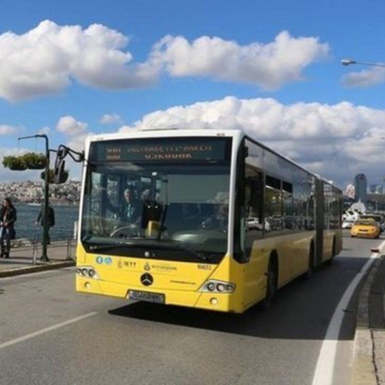 Arefe günü toplu taşıma ücretsiz mi?