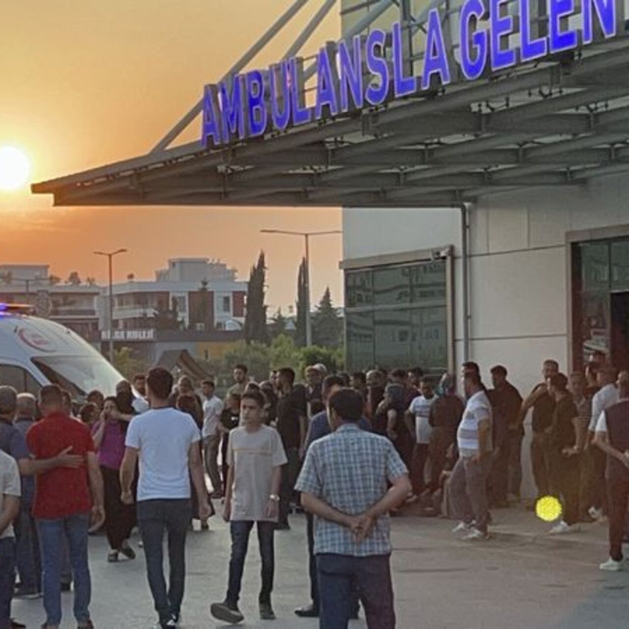Düğünde başlayan husumet eve silahlı baskınla bitti