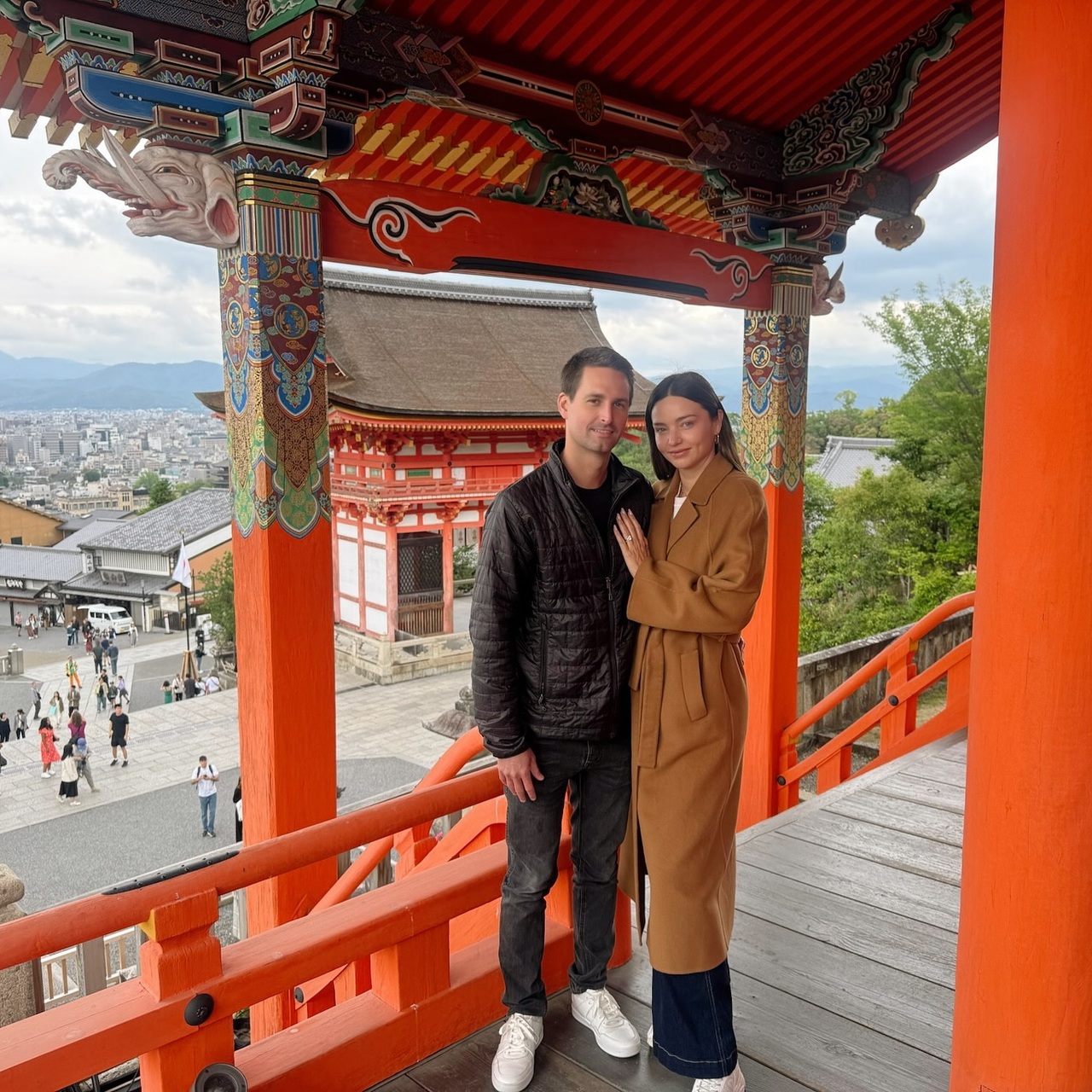 Milyarder eşiyle Japonya’da