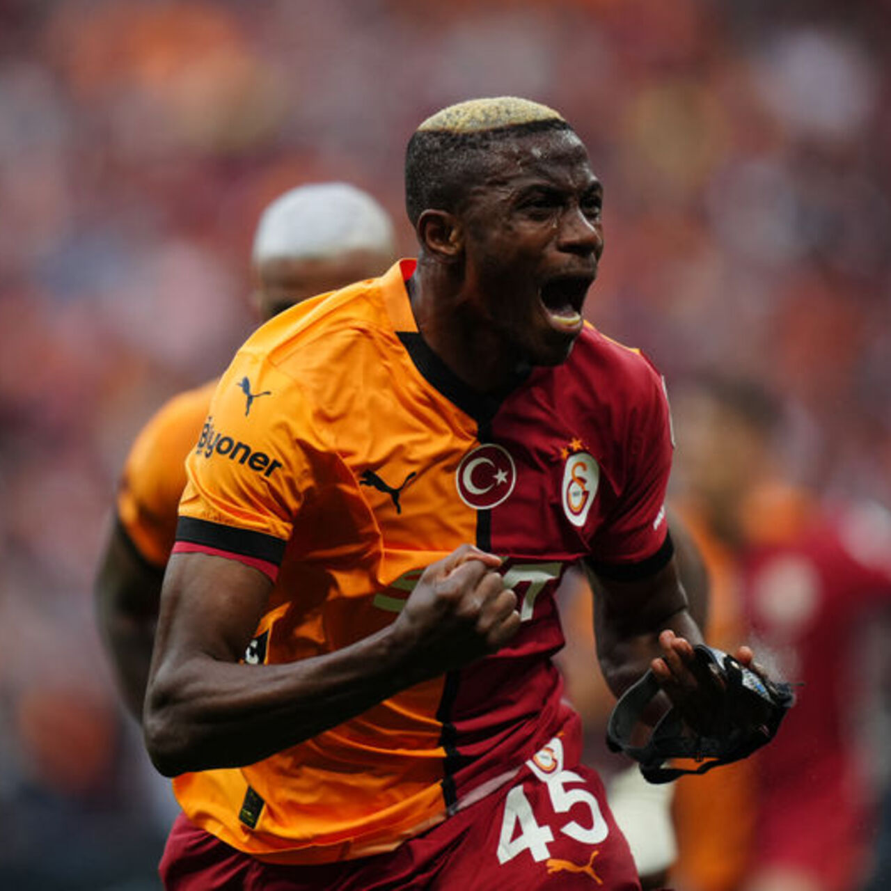 MANU, Osimhen için yeniden devrede!