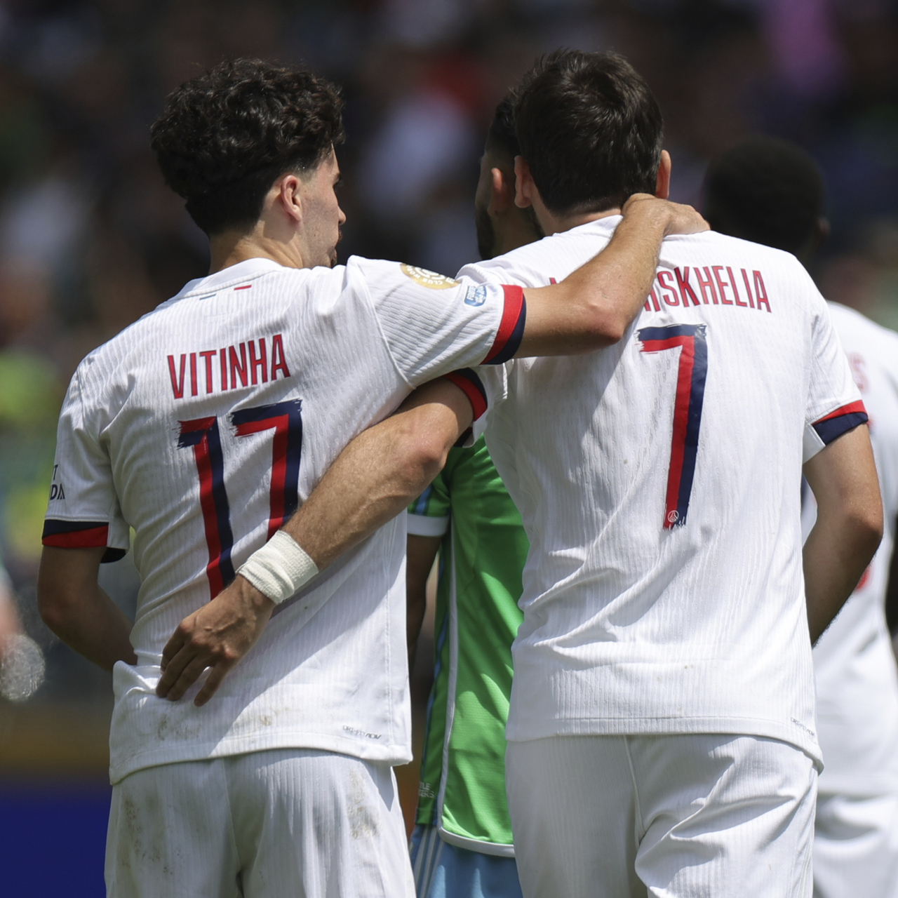 PSG son 16’ya yükseldi!