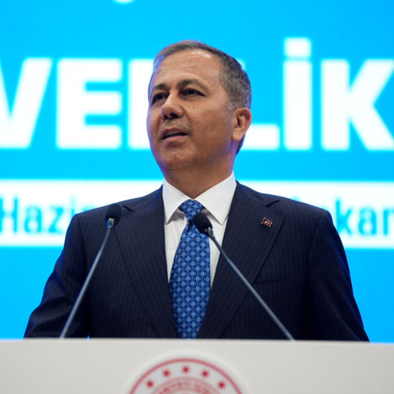 Yerlikaya açıkladı! 1.1 milyar TL’lik yasa dışı bahis hareketine darbe!