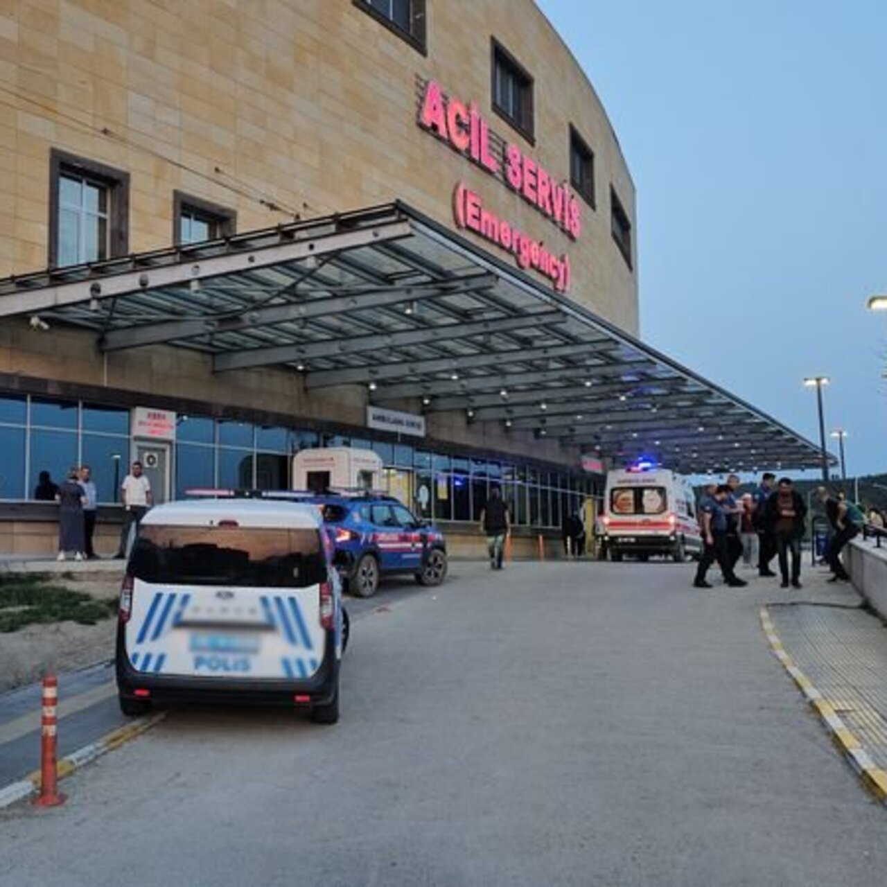 Köy muhtarı silahlı kavgada öldürüldü