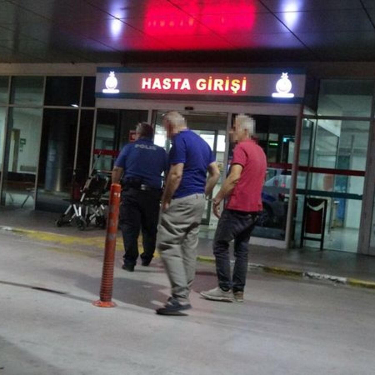 İzmir’de ruhsatsız tabancalar ele geçirildi: 3 gözaltı