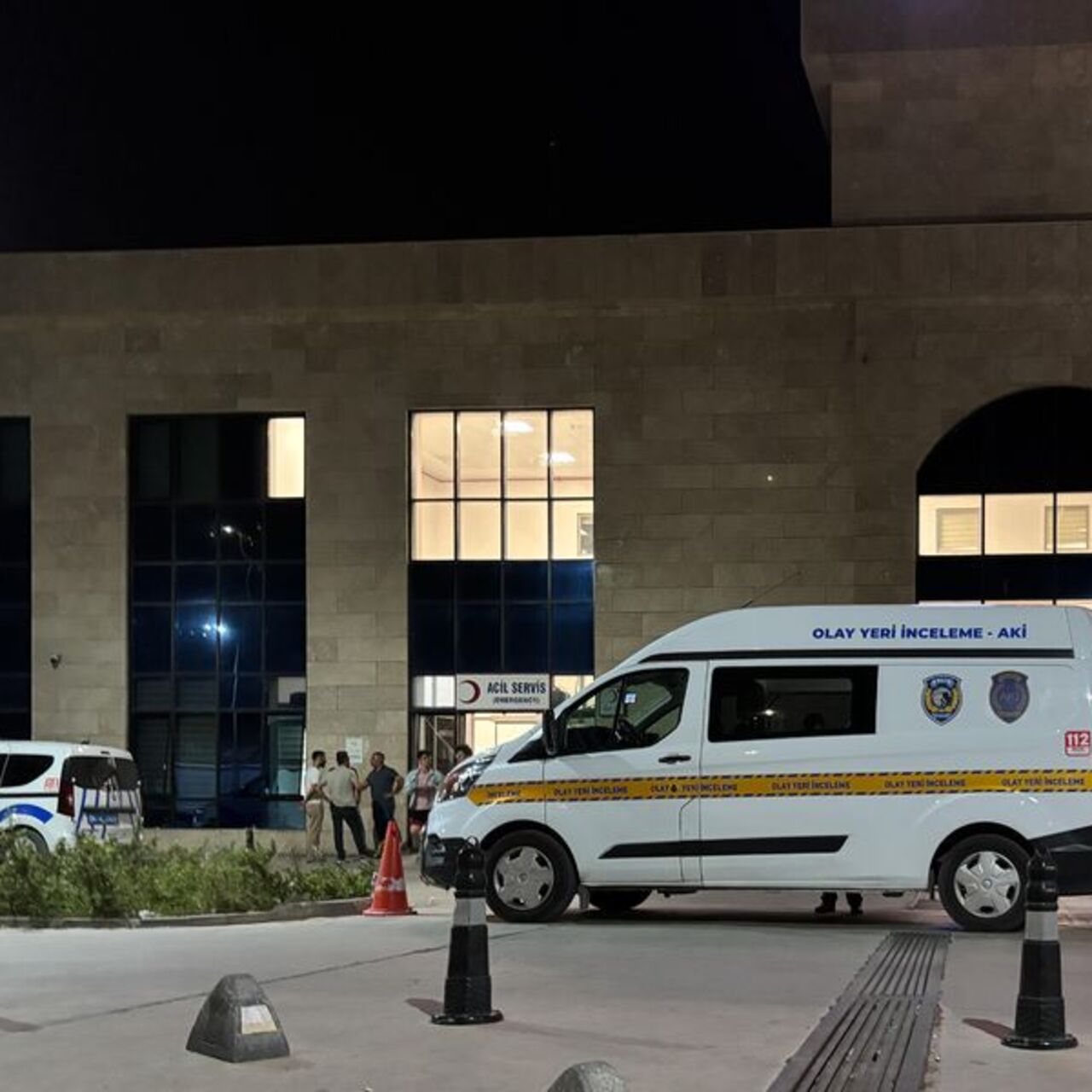 İzmir’de bıçaklı kavga: 1 ölü, 2 yaralı