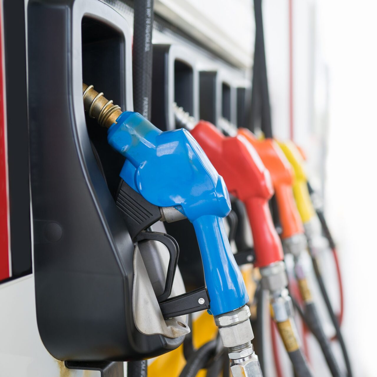 Benzin ve motorine indirim geldi