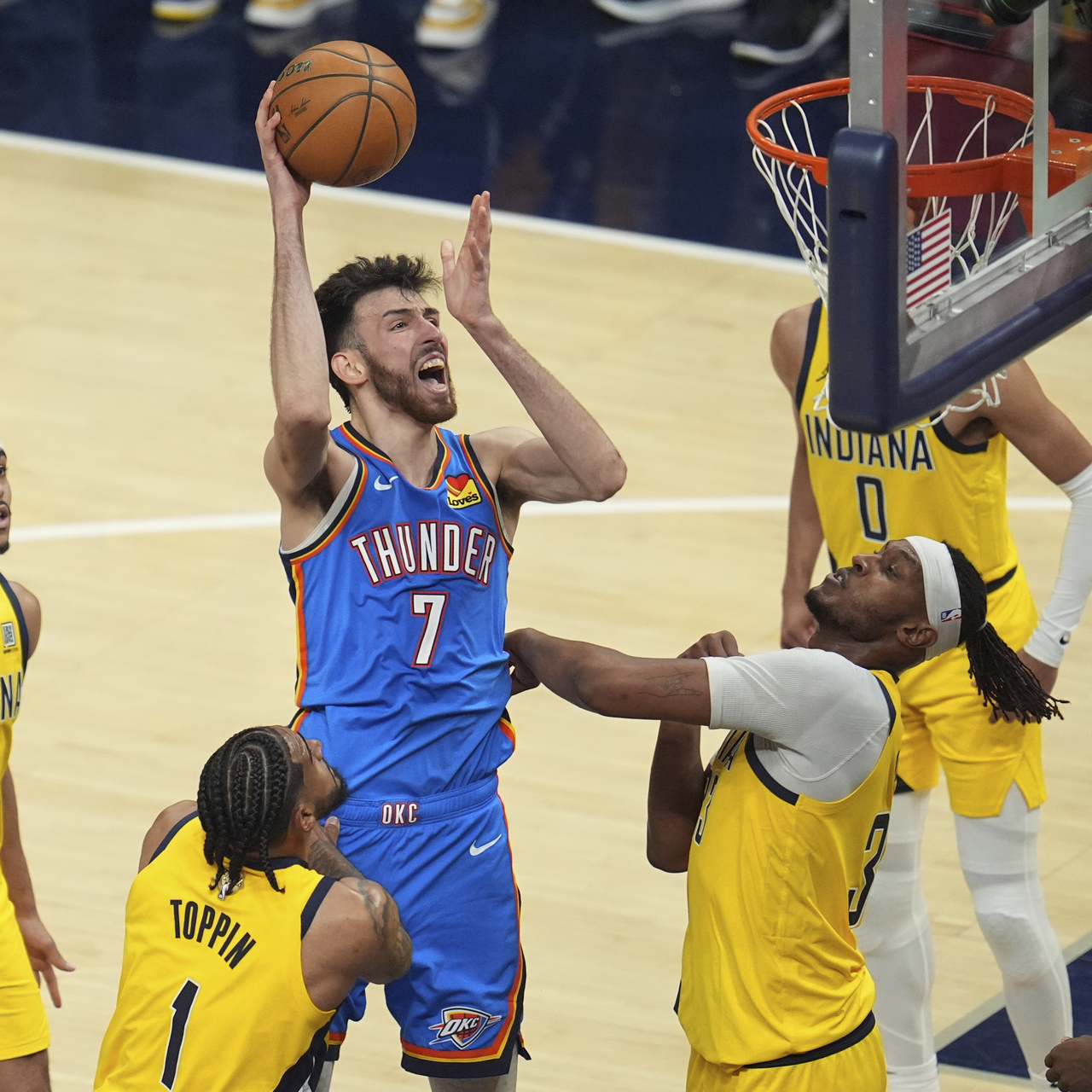 Pacers, Thunder’ı devirdi: seride öne geçti