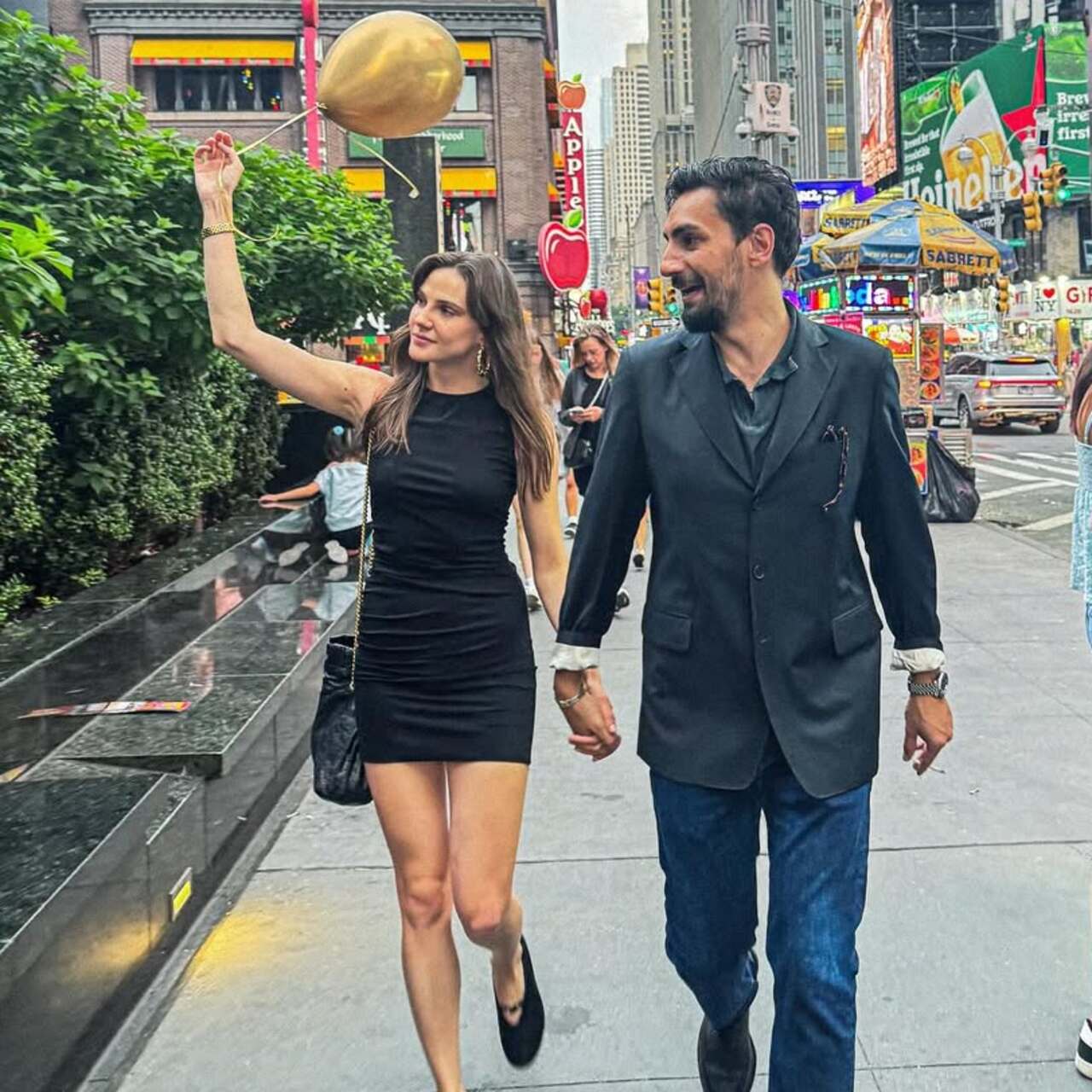 New York’ta aşk dolu doğum günü kutlaması