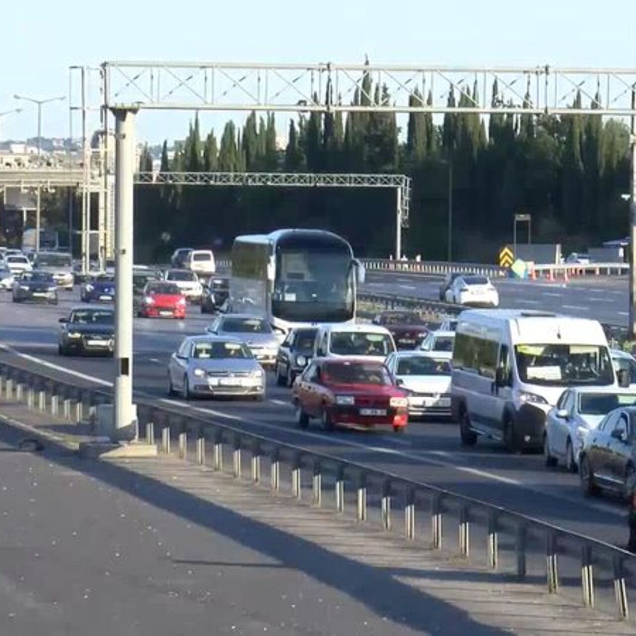 Bayram trafiği! Yoğunluk oluştu