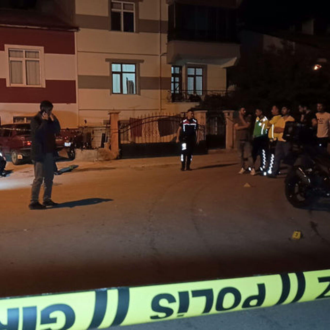 Kız arkadaşıyla tartıştı! Babası ve ağabeyini pompalı ile vurdu!
