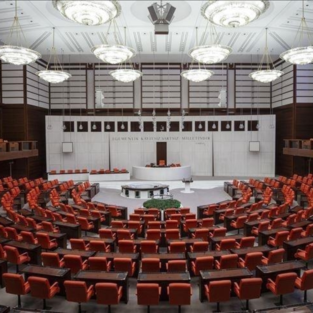 Yeni Meclis Başkanı kim oldu?