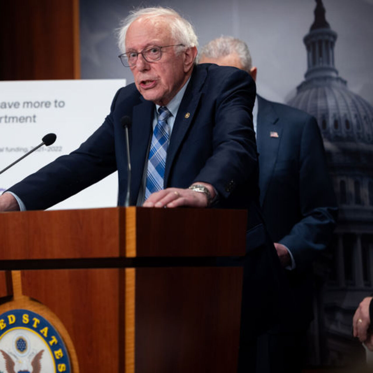 Sanders’tan ABD’nin İran’a karşı eylemlerini engelleyecek yasa tasarısı