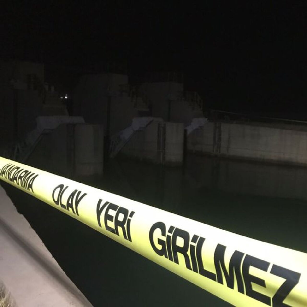 Sulama kanalına giren kişi kayboldu