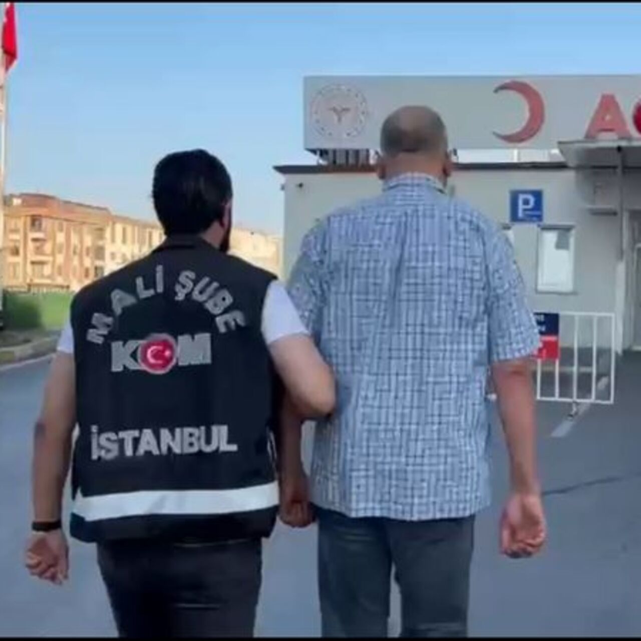 Yedikule Göğüs Hastalıkları Hastanesi’ne ‘bıçak parası’ soruşturması: 11 gözaltı